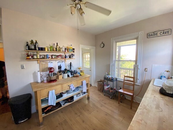 Photo - 124 Calumet St Unidad 3