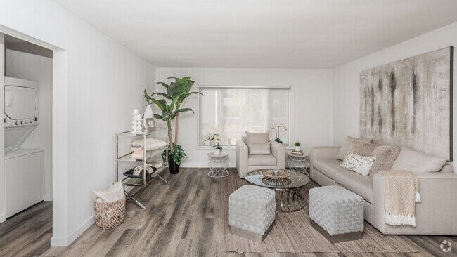 1HAB, 1BA - 700-775 ft² - Yosemite Garden Apartments