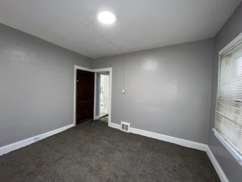 Photo - 2945 E 128th St