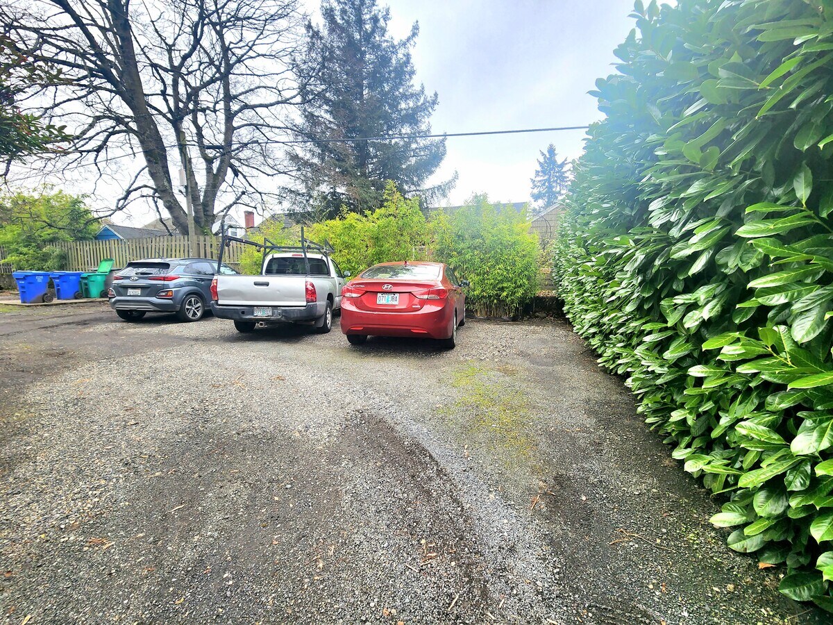 Photo - 6623 N Vancouver Ave Unidad 5