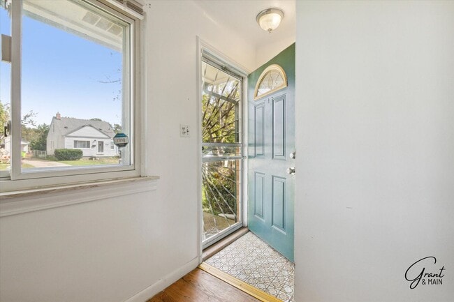 Photo - 3 Bedroom Ranch - $1,350