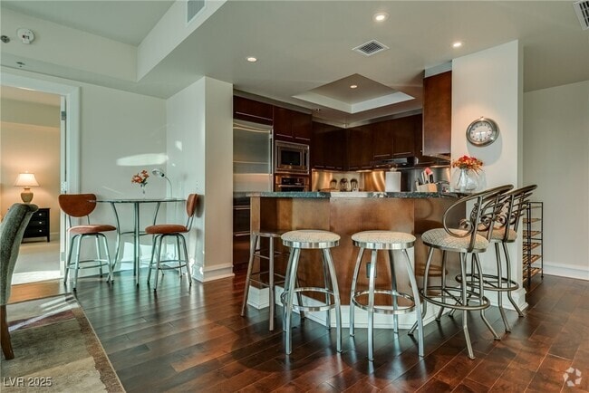Building Photo - 2700 S Las Vegas Blvd Unit 3909 Rental