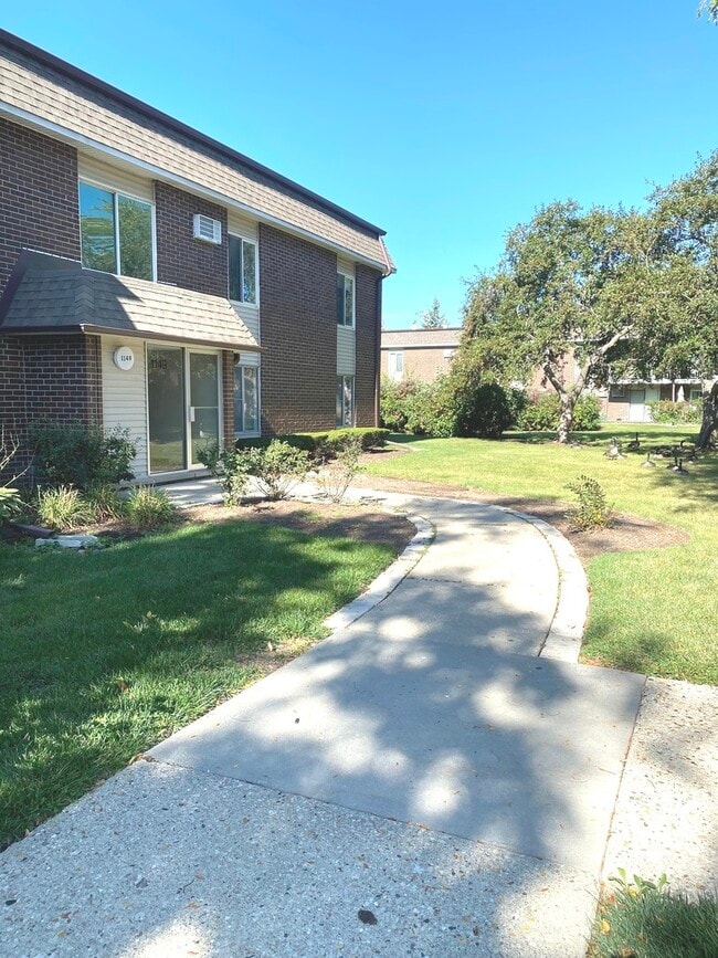 Building Photo - 1149 Miller Ln Unit 212 Rental