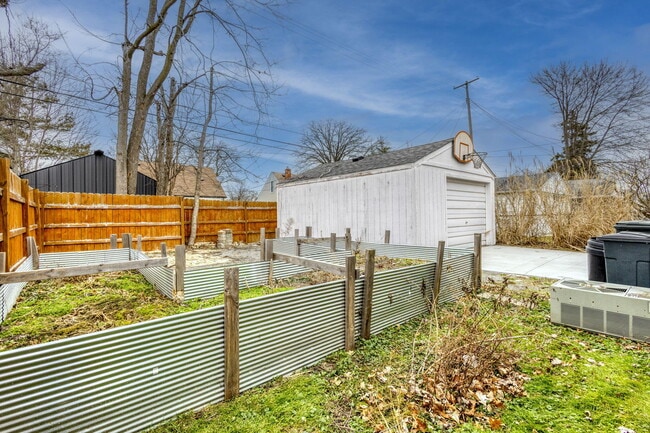 Photo - 23005 California St