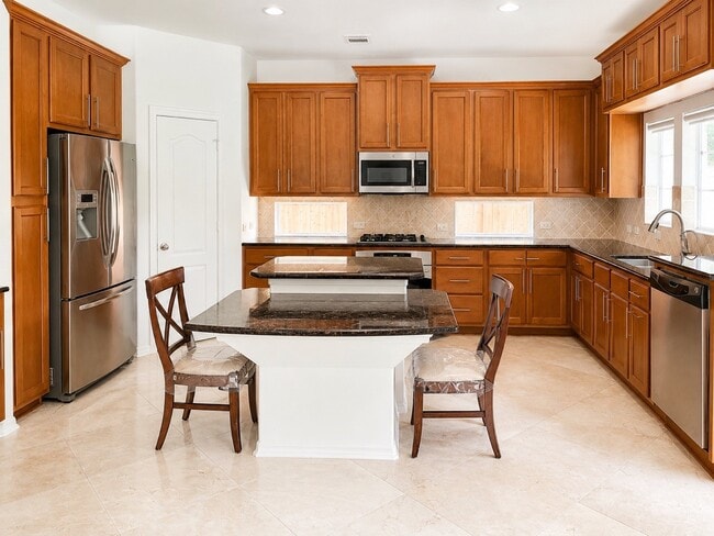 Photo - 822 Floriencia St