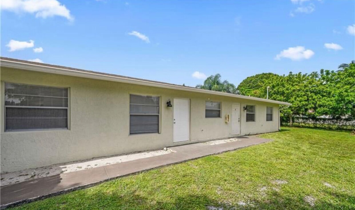 Photo - 1404 NW 6th Ave Unit 2