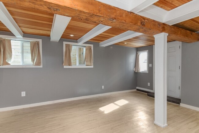 Photo - 5155 Unidad B