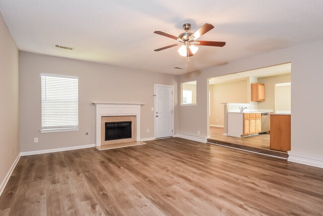 Photo - 6964 Foxmoor Way