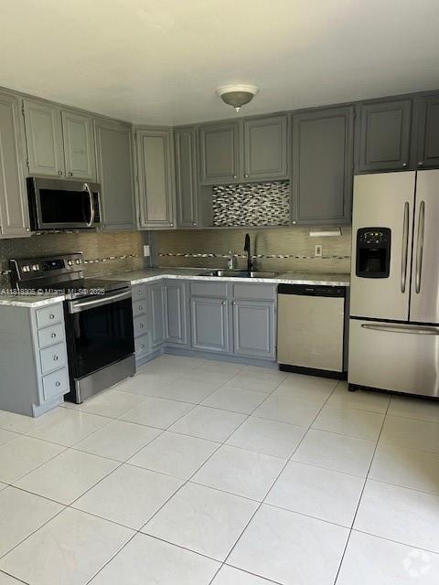 Building Photo - 10370 SW 220th St Unit 116 Rental