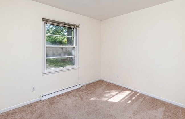 Bedroom 3 - 322 Crown Point