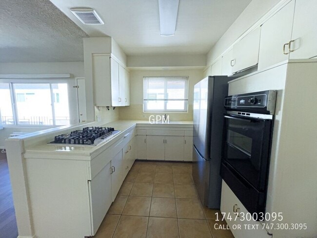 Photo - 1343 E Harvard St Unidad J