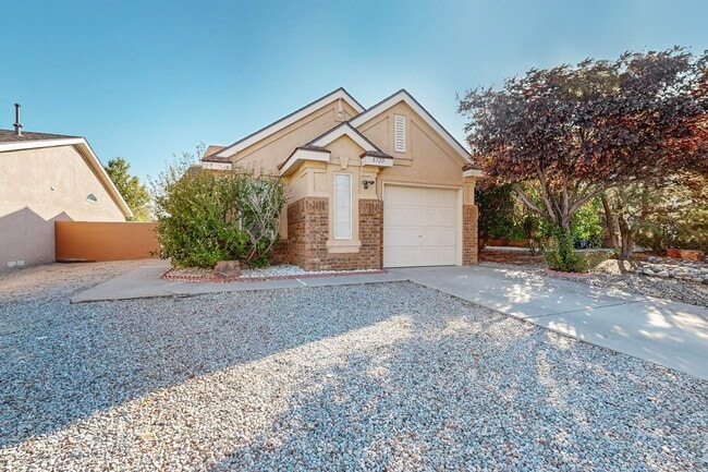 Photo - 8320 Springcroft Rd NW