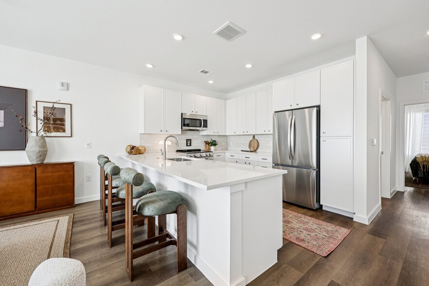 Crestview Townhomes