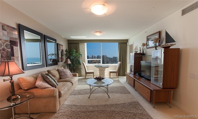 Building Photo - 88 Piikoi St