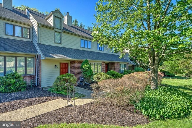 Photo - 4 Ingham Way Townhome