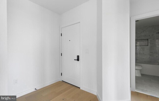 Photo - 30 Kennedy St NW Unit 14