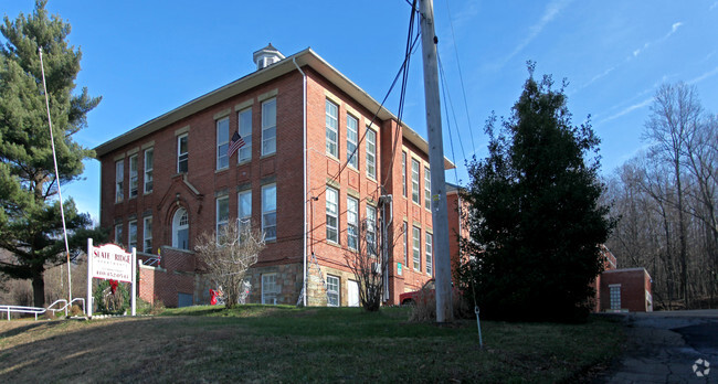 Building Photo - Slateridge Apartments