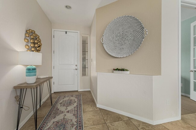 Photo - 10260 E White Feather Ln Unit 1011