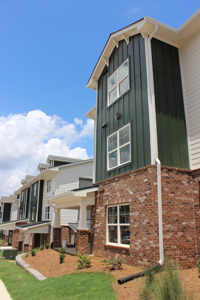 Building Photo - Harrison Village Rental