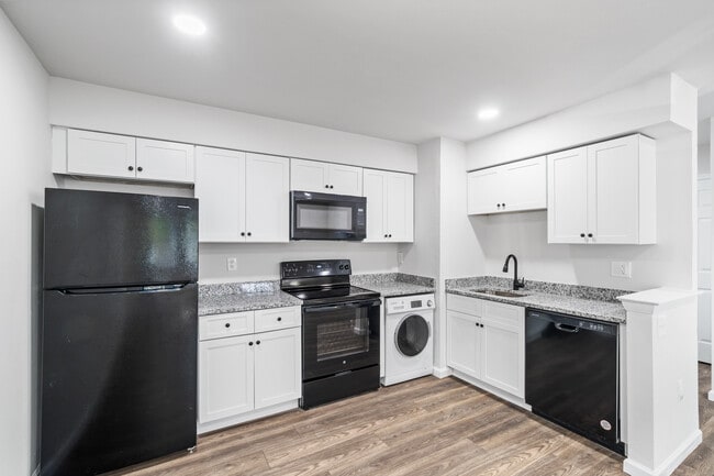 Photo - Cottage Garden Apartments