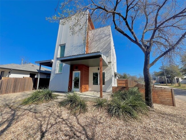 Building Photo - 5501 Link Ave