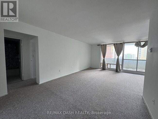 Photo - 1 Massey Square Unit 2218