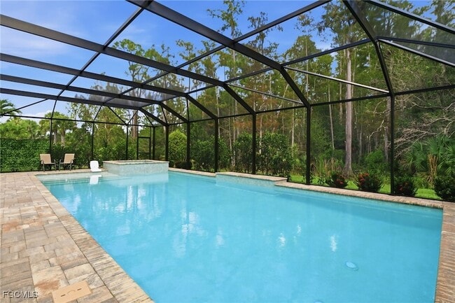 Photo - 11012 Castlereagh St