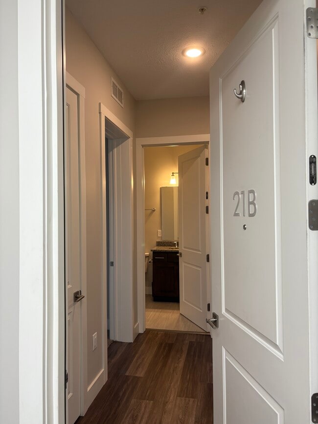 Photo - 1017 Keenan Ct Unit 21B