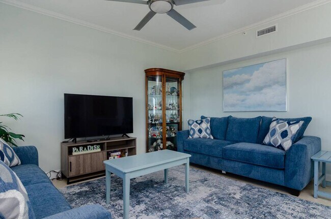 Photo - 2400 N Lumina Ave