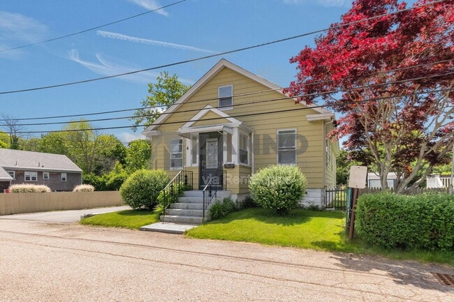 4 Harker Ave