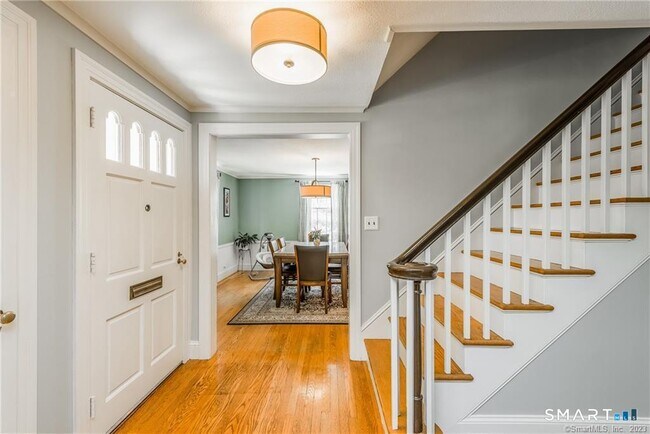 Photo - 331 Auburn Rd