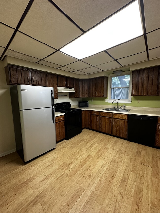 1533 Ross Ave Unit 1533 Ross Ave