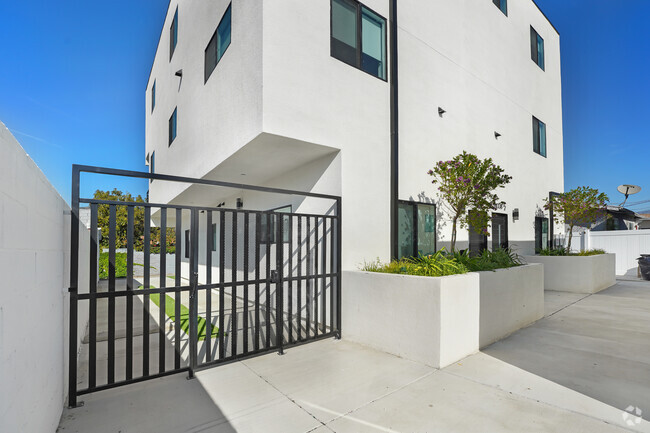 Building Photo - 4338 La Clede Ave Rental
