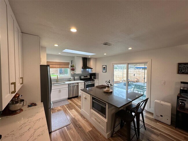 Photo - 5102 Greenheart Dr