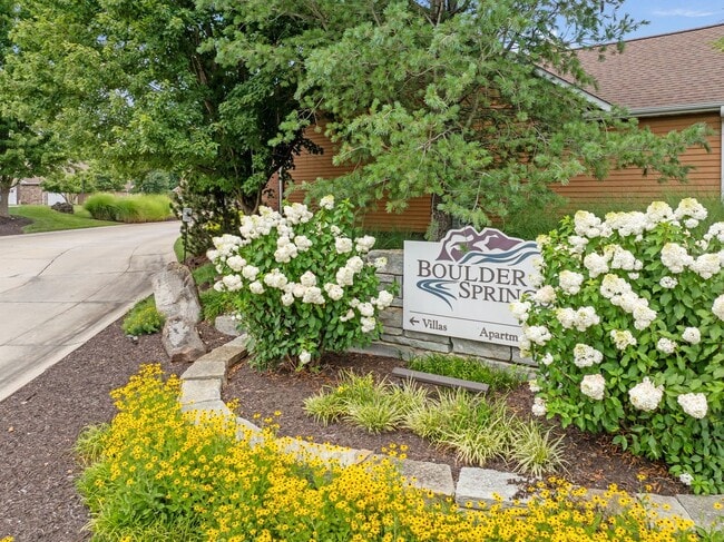 Photo - 2420 Boulder Springs Dr