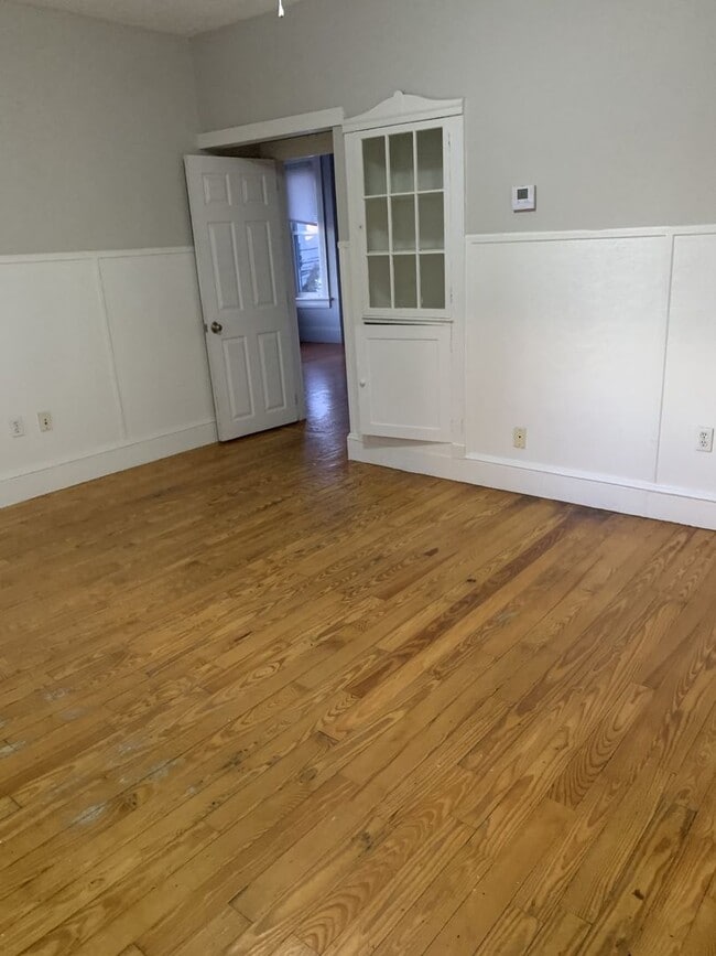 125-129 Rathbun St