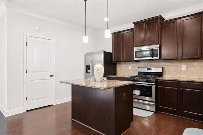 Photo - 3105 Duke Dr