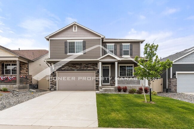 Building Photo - Beautiful Home with Fenced Yard and Central AC