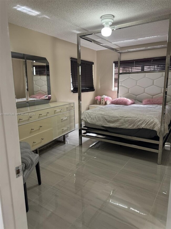 Photo - 827 NE 199th St Unit 102