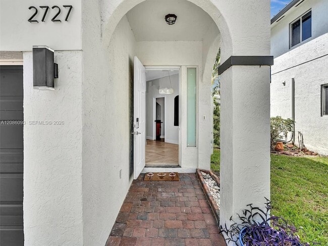 2727 Treasure Cove Cir