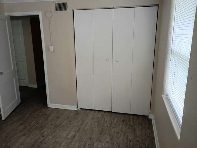 Photo - 10592 Haverford Rd