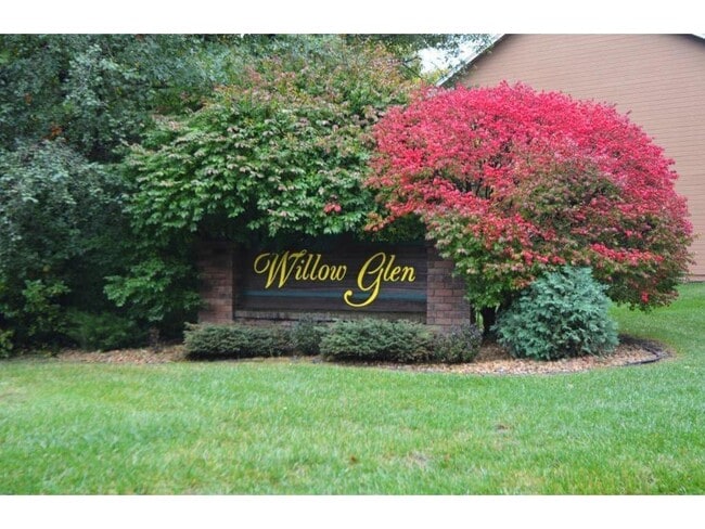Building Photo - 5740 Willow Trail