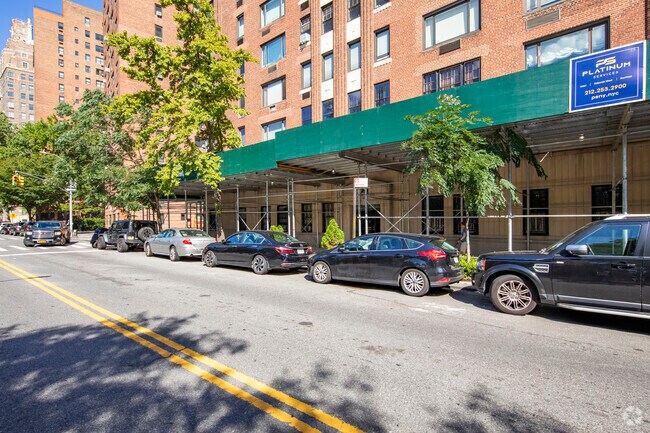 5 Riverside Dr New York, NY 10023-2534 - 5 Riverside Dr