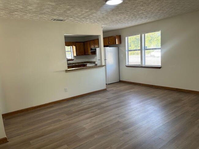 Photo - 125/127 Deer Creek Dr Unit 127 Deer Creek Dr