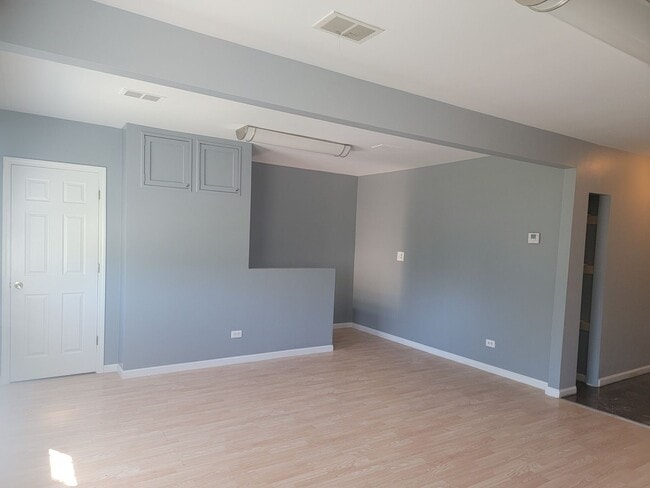 Photo - 14802 Cooper Ave