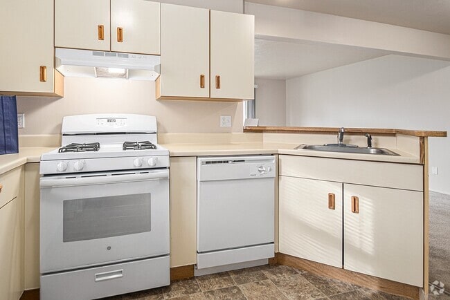 Building Photo - Foxwood and the Hermitage Rental