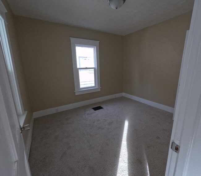 Photo - 508 E 3rd St