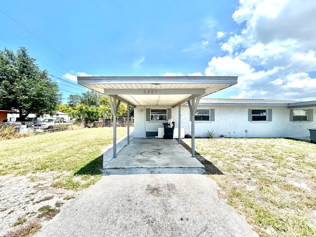 Photo - 6204 42nd Ave W Unit 6204