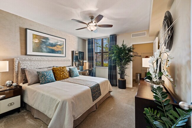 Residences at Lakehouse