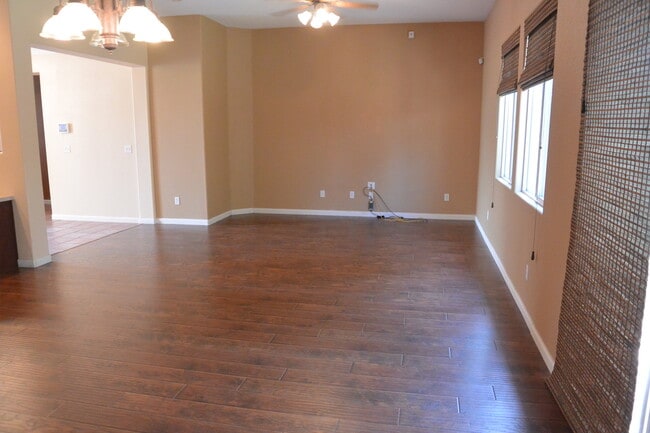 Photo - Beautiful Home in great North West Visalia neighborhood across from Soroptomist Park with Yard care